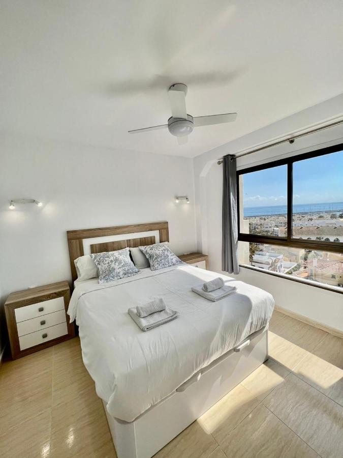 Apartment Sol Carihuela Torremolinos Exterior photo